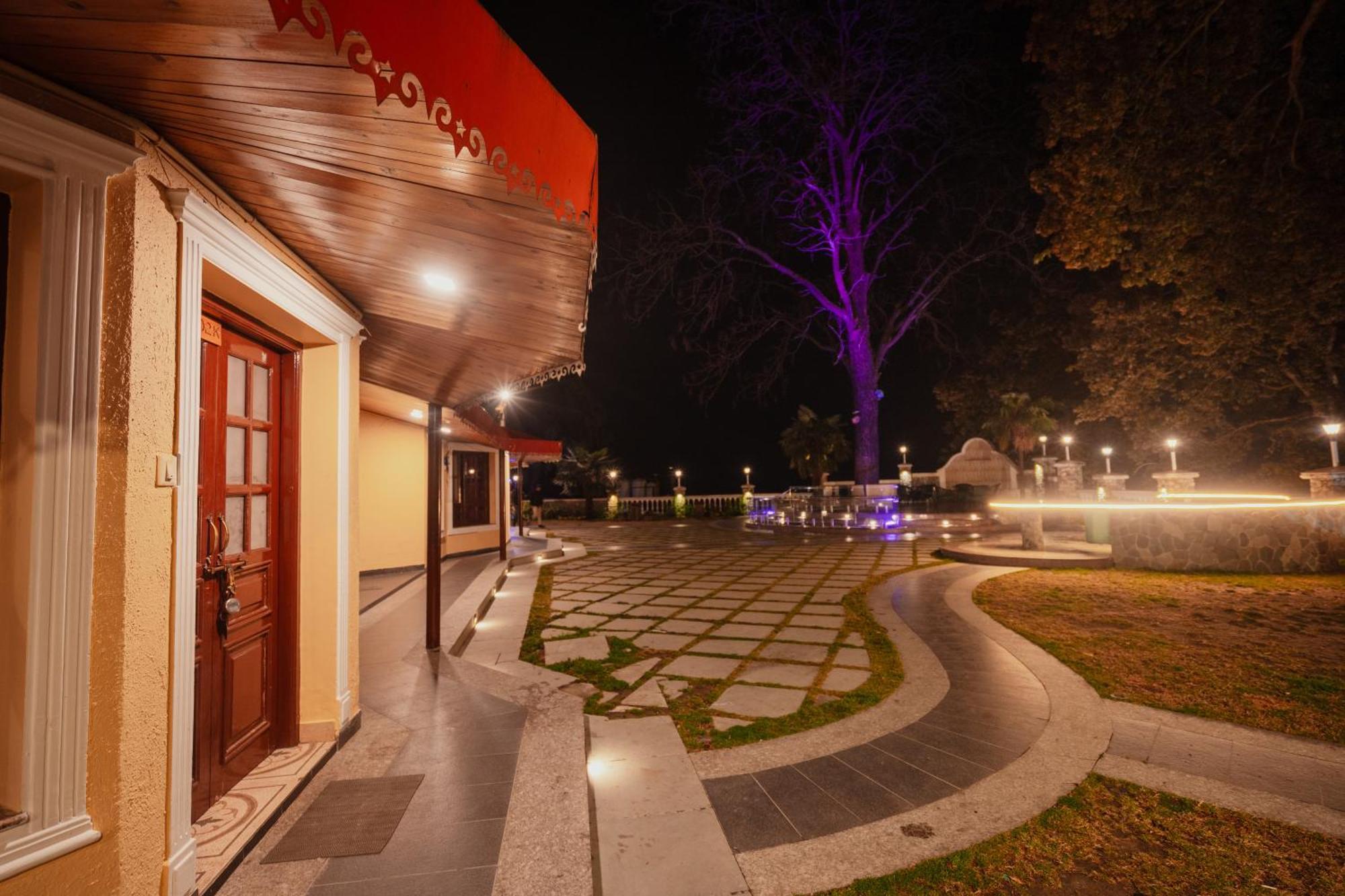 Hotel Bliss & Company By Hnh Mussoorie Exteriér fotografie